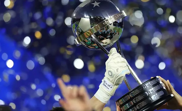 Quién va a ganar la Copa Sudamérica 2026, según la <b>Inteligencia Artificial</b> | El Destape thumbnail