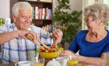Para detener la demencia senil: los 5 alimentos que deberías comer, según expertos | Salud