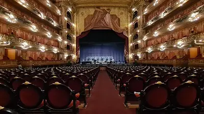 Cómo ir al recorrido de fantasmas del Teatro Colón. Cómo ir al recorrido de fantasmas del Teatro Colón.