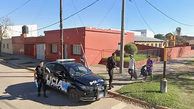 Tensión en otra escuela de Santa Fe: un alumno llevó un cuchillo y generó conmoción Tensión en otra escuela de Santa Fe: un alumno llevó un cuchillo y generó conmoción