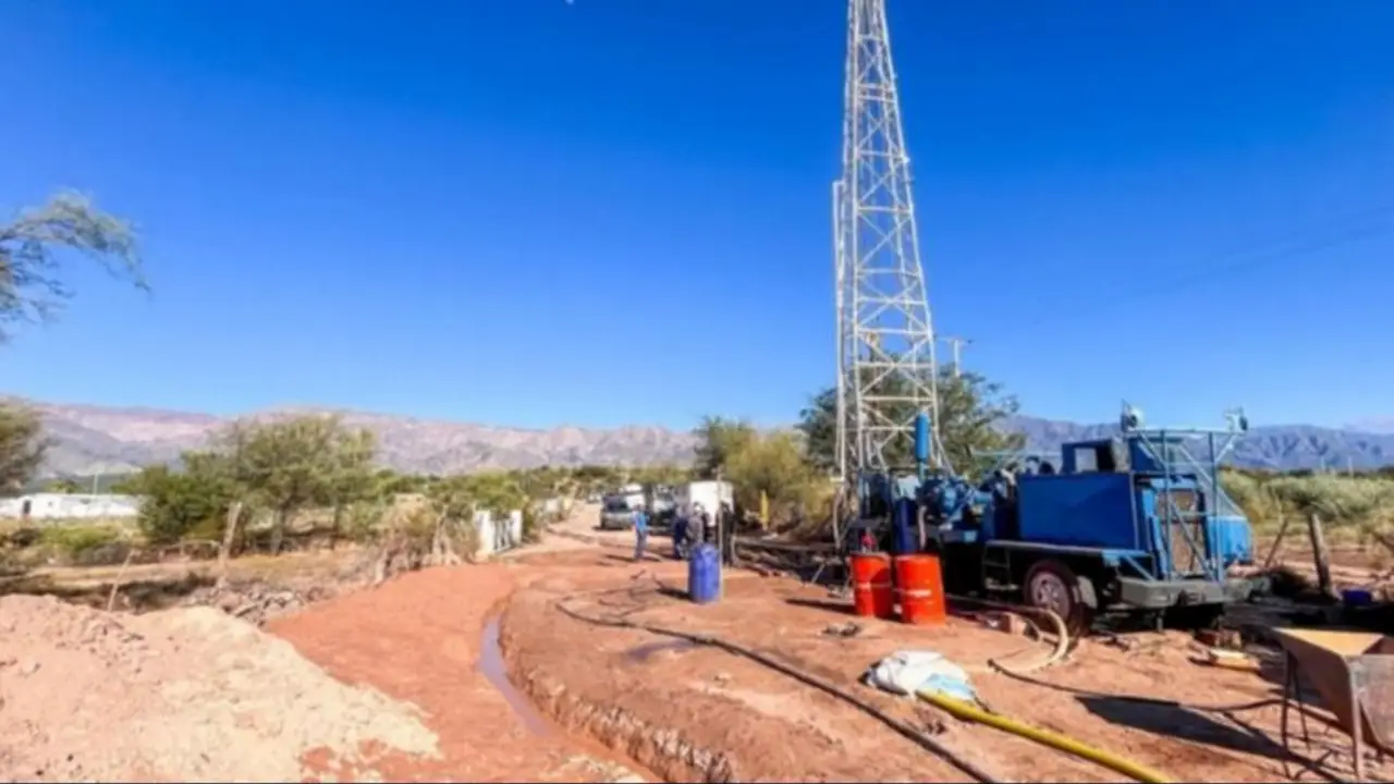 Crisis hídrica: La Rioja avanza con obras para mejorar el acceso al agua en el interior