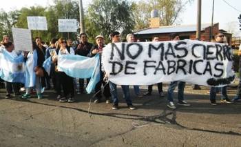 La UIA de Chaco alertó por el cierre de 900 empresas: "No encontramos el piso" | Crisis industrial