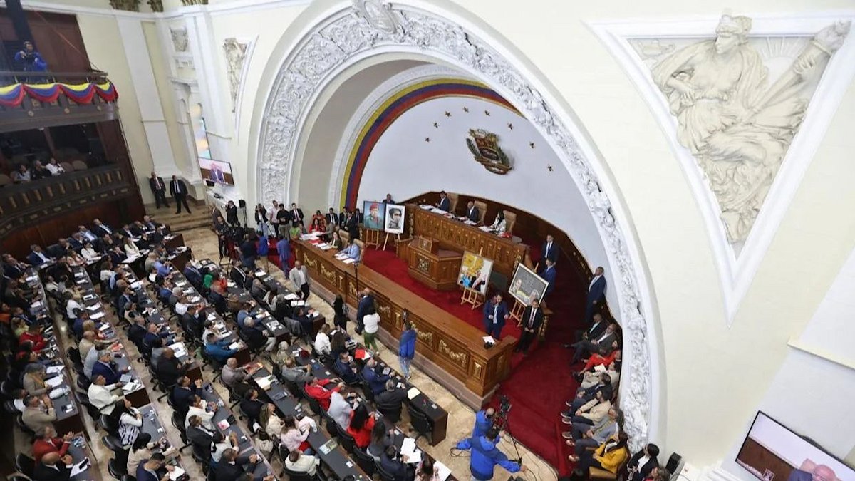 Venezuela APROBÓ una LEY DE MINAS para abrir la puerta a MÁS ...