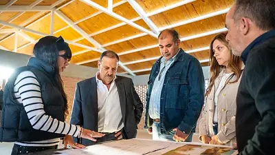 Quintela supervisó los avances en la construcción de una novedosa escuela de programación y electrónica Quintela supervisó los avances en la construcción de una novedosa escuela de programación y electrónica