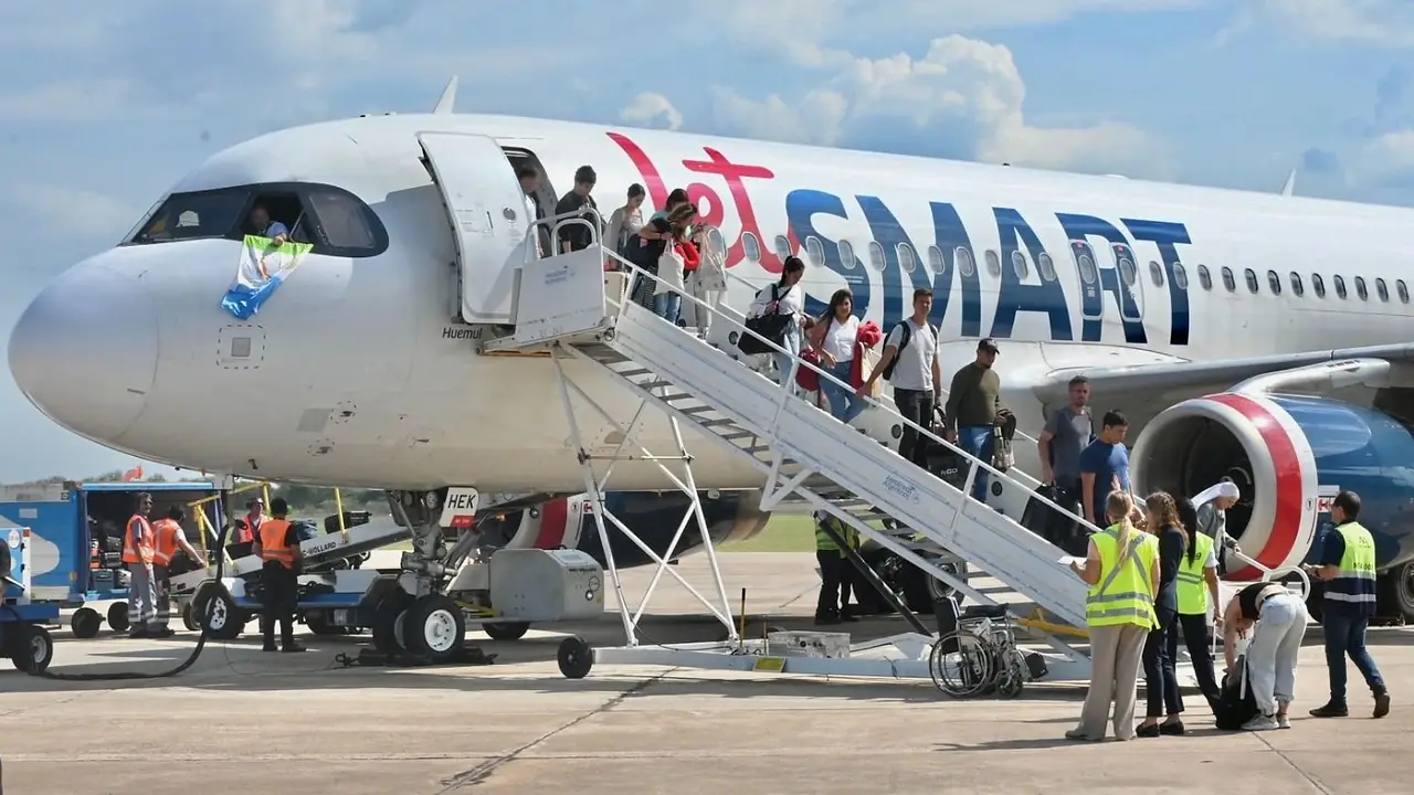 Furor con el pase anual para vuelos ilimitados por Sudamérica de JetSmart: ¿Cuánto sale?