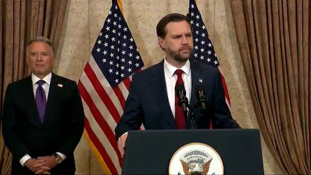 EE.UU. e Irán retoman negociaciones mientras el petróleo profundiza su caída