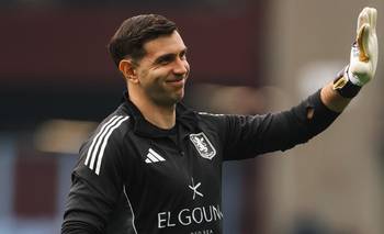 Dibu no jugó en Aston Villa y hay alerta en la Selección | Selección argentina