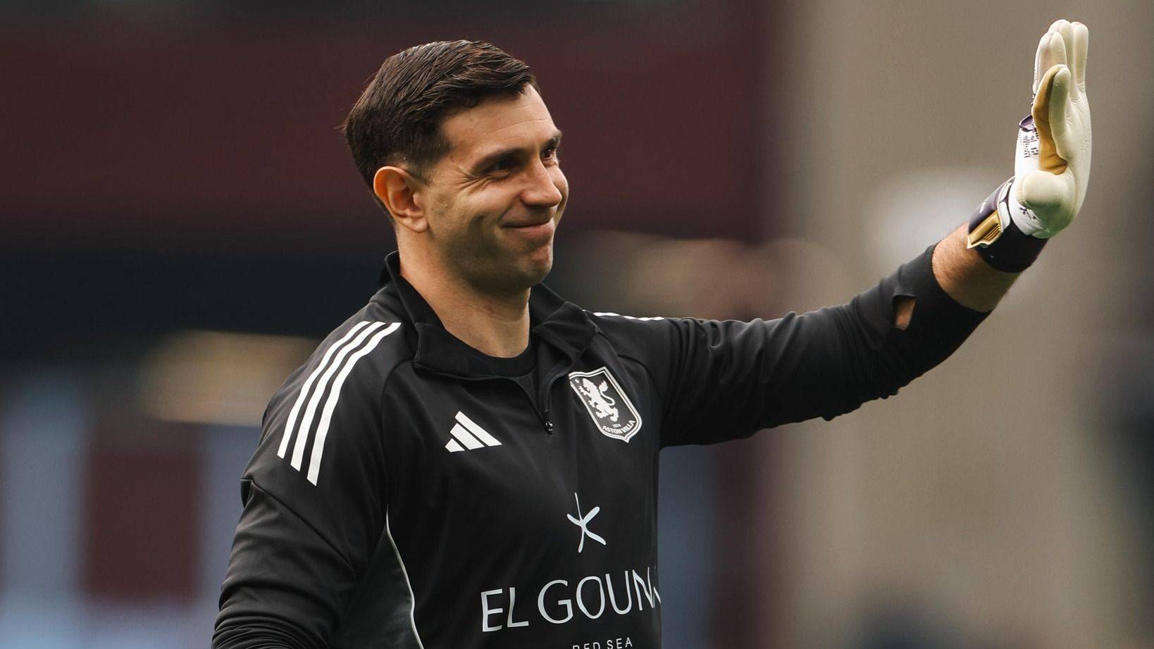 dibu-martinez-aston-villa-por-que-no-juega-que-le-paso-premier-league-jpg.