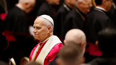 Trump arremete contra el papa León, lo cataloga de "débil" en materia de delincuencia Trump arremete contra el papa León, lo cataloga de "débil" en materia de delincuencia