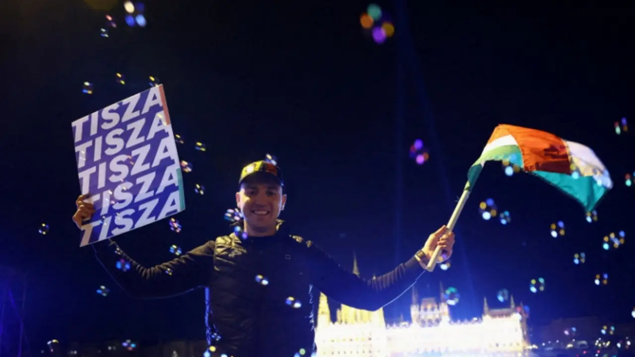 Budapest se vuelca en las celebraciones tras unos comicios históricos que ponen fin a la era Orbán