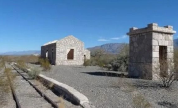 Dicen que ni los gusanos sobreviven y hoy viven solo dos hermanos: el paraje más misterios | Escapadas