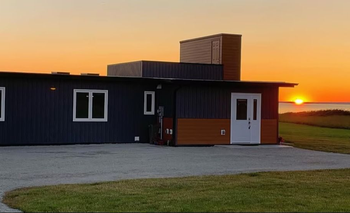 Tendencia: casas hechas con botellas, que resisten huracanes | Construcción