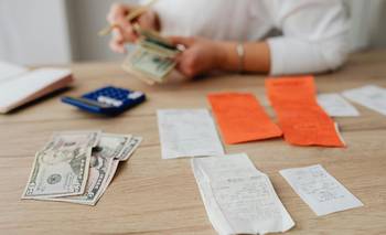 "Gano 5 millones de pesos y no llego a fin de mes": el relato viral de una tiktoker | Virales