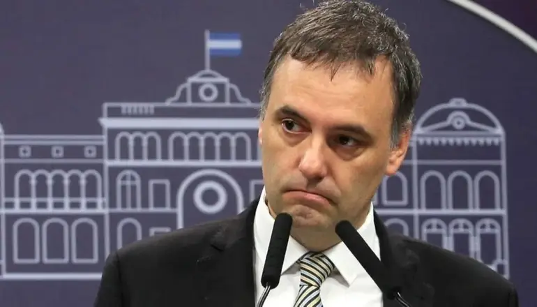 Dos de las prestamistas de Adorni dijeron que les debe 70 mil USD más intereses y tiene que pagar antes de noviembre