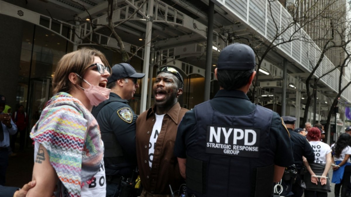 Detienen a decenas de personas en Nueva York por protestas contra la ...