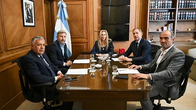 Karina Milei se reunió con Frigerio y Cornejo para impulsar inversiones privadas en obras Karina Milei se reunió con Frigerio y Cornejo para impulsar inversiones privadas en obras
