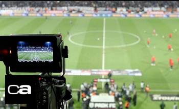 Ver fútbol en vivo por TV, una misión imposible: cinco plataformas y dudas para el Mundial | Fútbol argentino