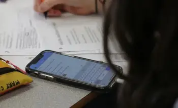 6 de cada 10 chicos de 8 años tienen celular propio: el impacto de las últimas medidas | Educación infantil