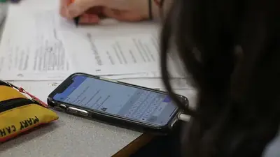 6 de cada 10 chicos de 8 años tienen celular propio: el impacto de las últimas medidas implementadas 6 de cada 10 chicos de 8 años tienen celular propio: el impacto de las últimas medidas implementadas