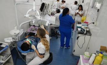 La UBA resiste al ajuste de Milei con clases públicas y un "paro a la japonesa" | Uba