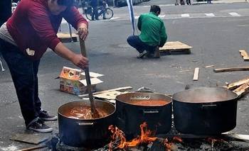 Escándalo Adorni: Barrios de Pie realizará una olla popular en Caballito  | Manuel adorni 