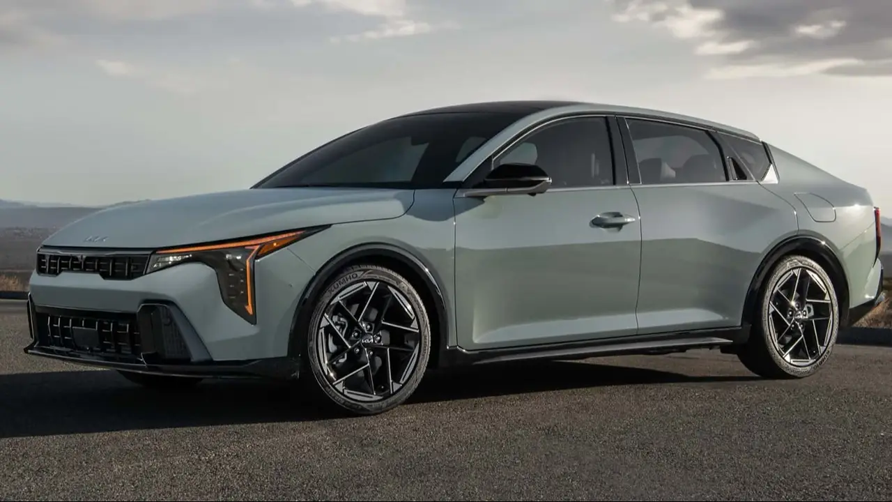 Kia K4
