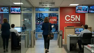 Se terminó en C5N: echa a una de sus periodistas. Se terminó en C5N: echa a una de sus periodistas.