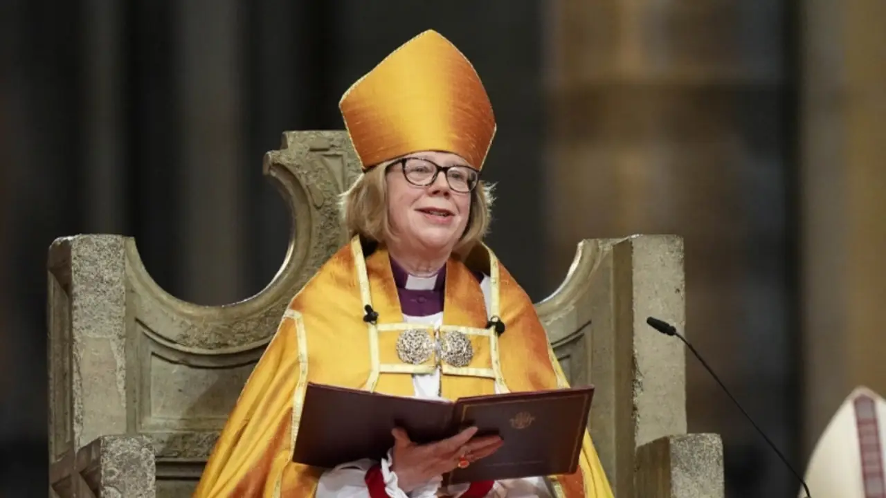 La arzobispa de Canterbury respalda al papa León XIV tras su enfrentamiento con Trump