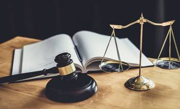 El gobierno de Milei busca avanzar con facilidades para los desalojos  | Leyes