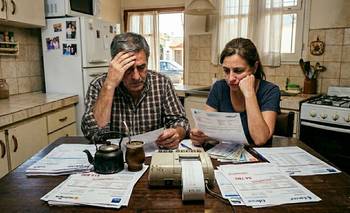 El 80% de los asalariados gana menos que lo necesario para sostener una familia  | Salarios