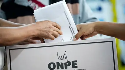 Recuento votos se dilata en Perú, crecen presiones para que jefe de oficina electoral deje el cargo Recuento votos se dilata en Perú, crecen presiones para que jefe de oficina electoral deje el cargo