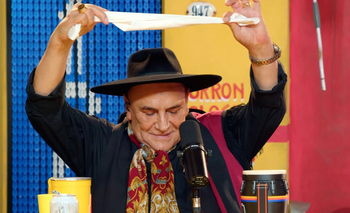 Fiesta con El Chaqueño cantando “Amor salvaje” en versión cumbia | Música