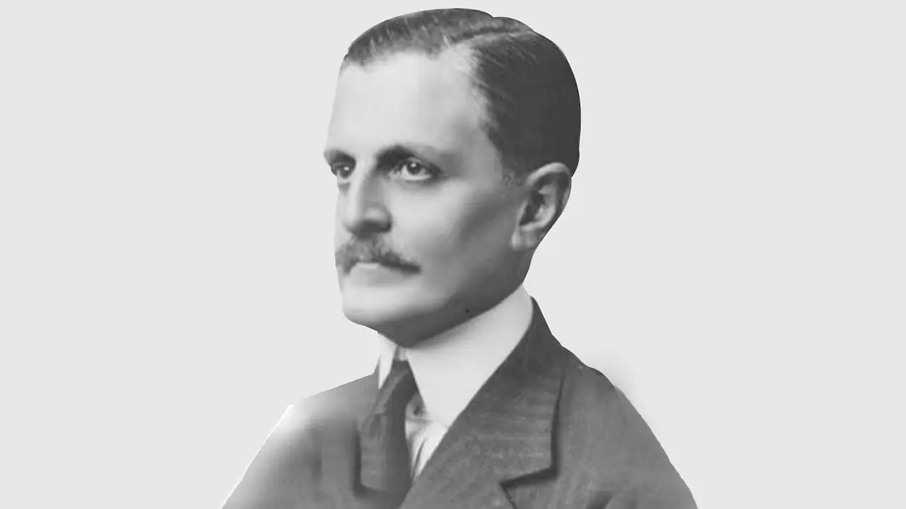Saavedra Lamas.