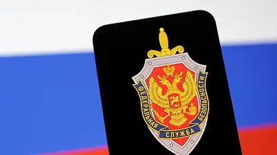 Rusia afirma haber detenido a una mujer alemana que llevaba una bomba en la mochila Rusia afirma haber detenido a una mujer alemana que llevaba una bomba en la mochila
