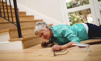 Caídas en la tercera edad: cómo prevenir un accidente doméstico en personas mayores | Salud