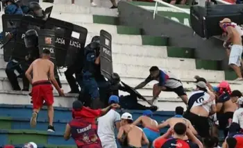 Cerro Porteño vs. Olimpia, suspendido por graves incidentes entre hinchas y la policía | Cerro porteño