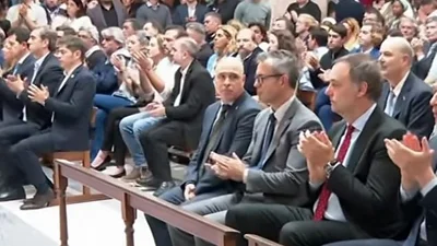 Misa en homenaje a Francisco: participaron Kicillof, Adorni y Sturzenegger Misa en homenaje a Francisco: participaron Kicillof, Adorni y Sturzenegger