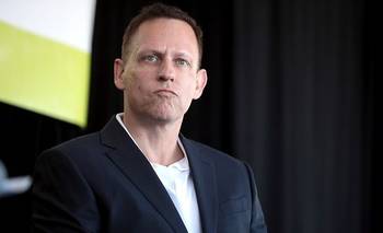 Peter Thiel sigue en Latinoamérica y se reunió con el presidente paraguayo Santiago Peña | Gigantes tecnológicos