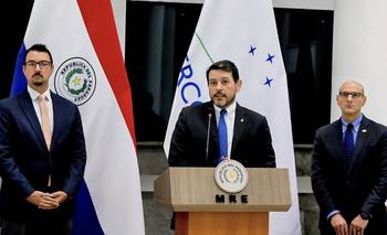 Paraguay recibirá un grupo de inmigrantes latinoamericanos deportados desde EE.UU. | Alianza de derecha 