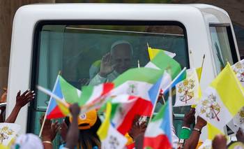 Papa León denuncia la desigualdad en un ajetreado último día de su gira por África | África