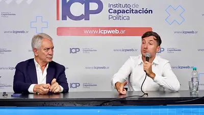 Con Alak y Ghi, comenzó en La Plata un ciclo de conferencias sobre gobiernos y territorios Con Alak y Ghi, comenzó en La Plata un ciclo de conferencias sobre gobiernos y territorios