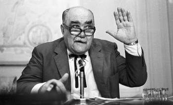 Arturo Jauretche, escritor: "No hay nada más parecido a un fascista que un liberal asustad | Frases