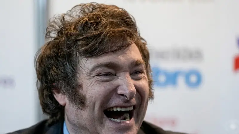 javier milei riendose