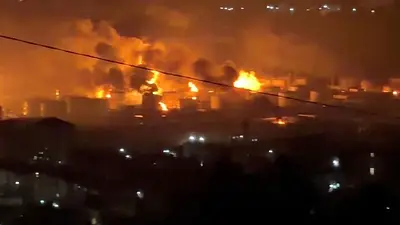 Autoridades reportan extinción de incendio en puerto ruso de Tuápse tras un ataque con drones Autoridades reportan extinción de incendio en puerto ruso de Tuápse tras un ataque con drones