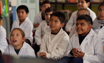 La película que denuncia las consecuencias de poner agroquímicos cerca de las escuelas | Cine