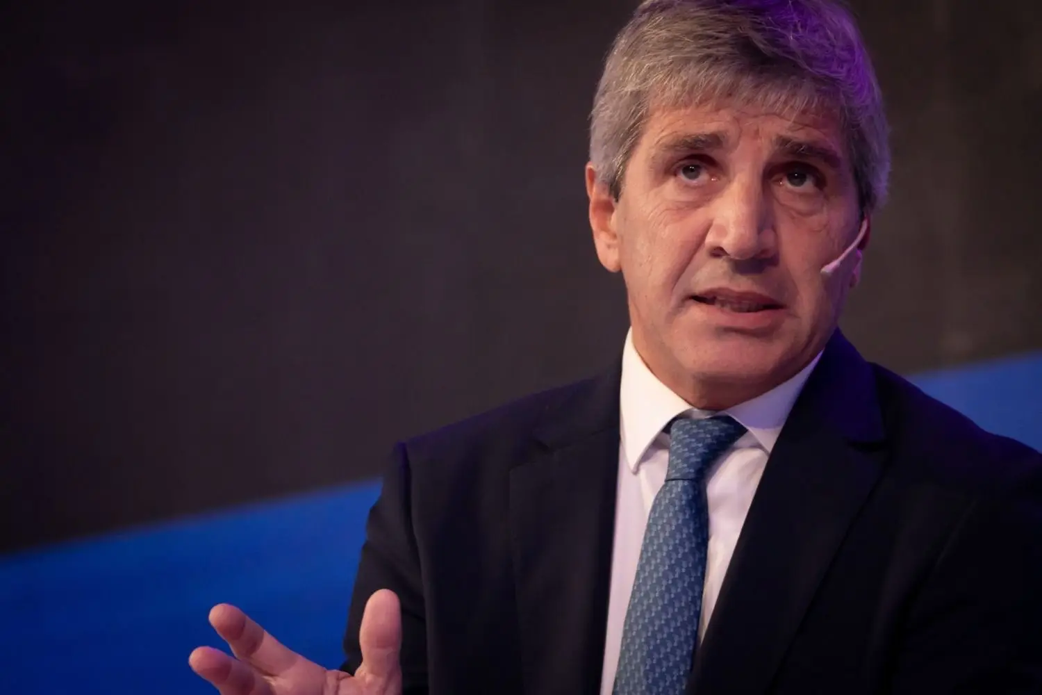 Luis Caputo Dólares Crisis