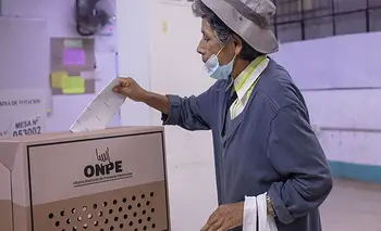 El lado B de la estabilidad de Perú: democracia estallada y apatía generalizada | Perú