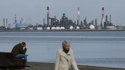 Macron reafirma compromiso con reapertura de Ormuz, TotalEnergies advierte posibles cortes suministro energético Macron reafirma compromiso con reapertura de Ormuz, TotalEnergies advierte posibles cortes suministro energético