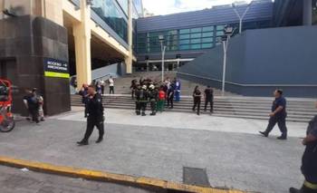 Incendio en el Shopping Abasto: un quemado, un intoxicado y seis afectados | Abasto