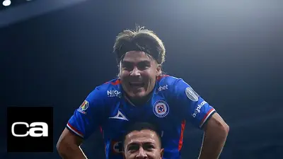 Cruz Azul golea en cierre del torneo mexicano de fútbol Cruz Azul golea en cierre del torneo mexicano de fútbol